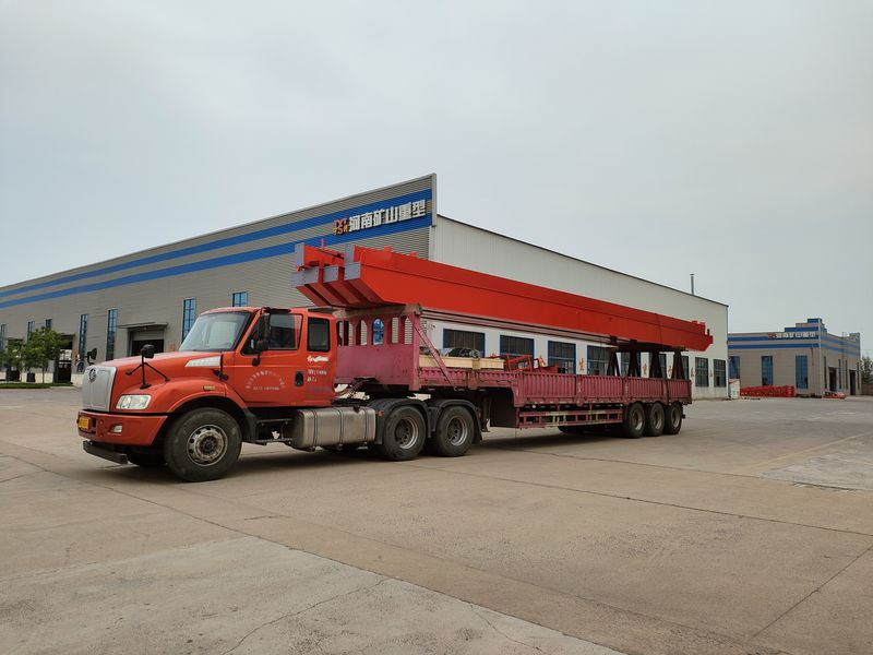 电动葫芦桥式起重机 3台 LH5t-17m 制作完成，发往河南漯河交付客户使用。