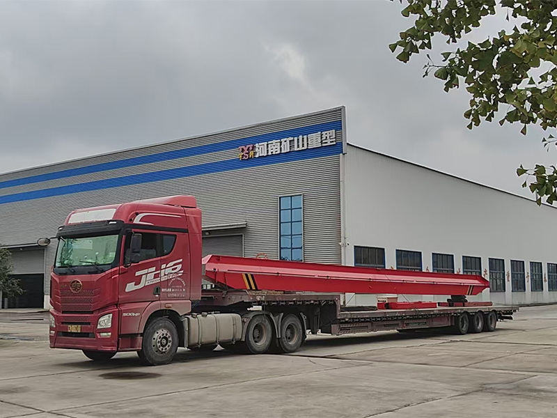 电动单梁起重机 LD5t-17.76m 制作完成  装车发出