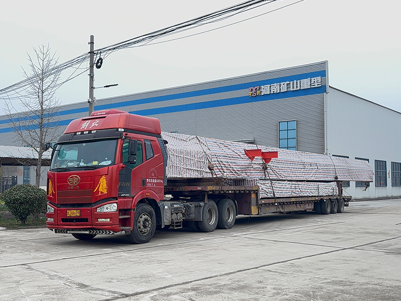 上包下花龙门 MHxh10t-30m  制作完成  装车发出 出口