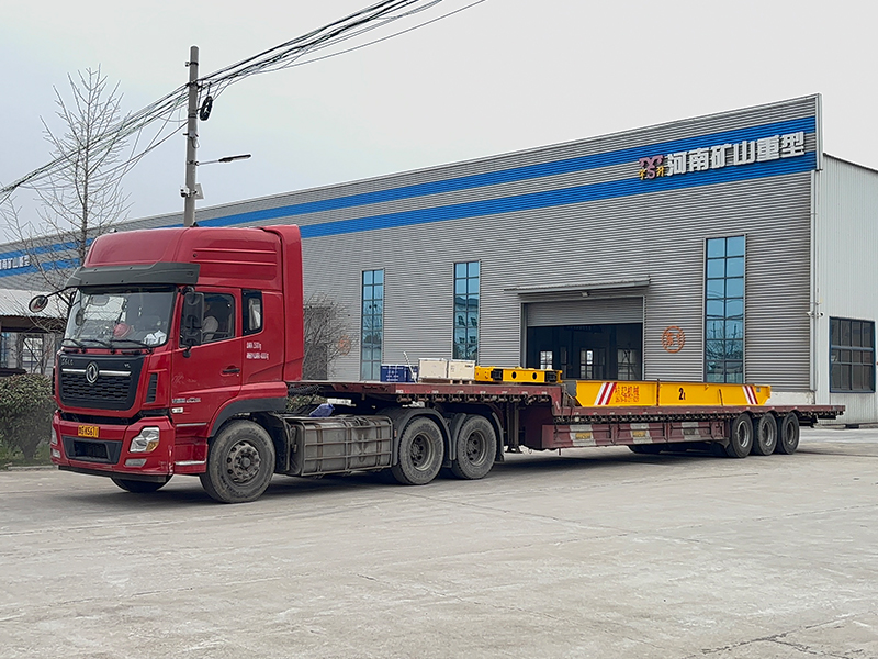 电动单梁起重机 HD5t-8.4m   制作完成 装车发出